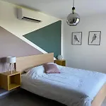 De La Chapelle Samart