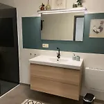 בית נופש De La Chapelle *