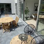 בית נופש De La Chapelle *