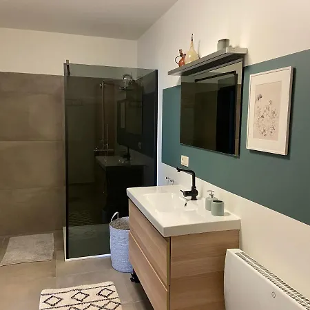 別荘 De La Chapelle *