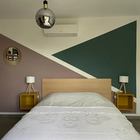 De La Chapelle Holiday home Samart