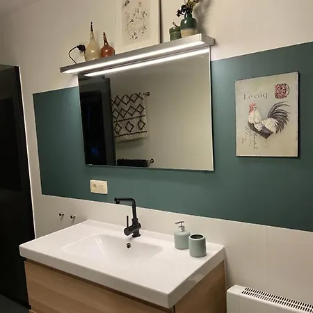 De La Chapelle 別荘 *